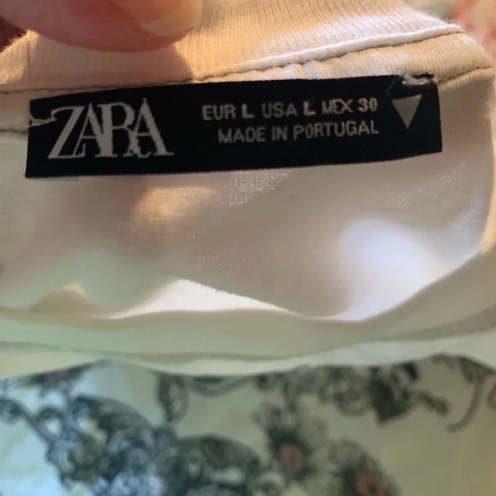 Zara Fairy Love Graphic T-Shirt Size Large - Picture 4 of 7